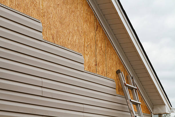 Professional Fiber Cement Siding technician working in West Jefferson, OH
